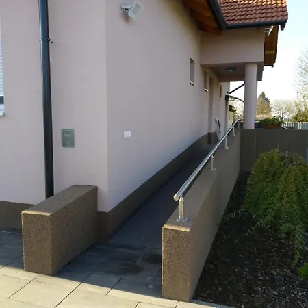 Gasthof Pusztanjo Vendeghaz 3*