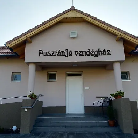 Pusztanjo Vendeghaz Komadi