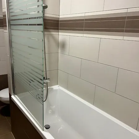 Pusztanjo Vendeghaz Maison d'hôtes Komadi