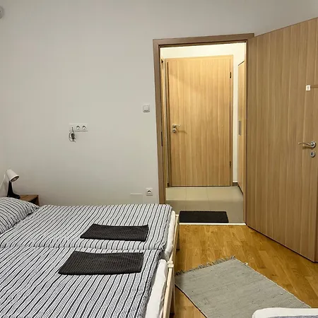 Pusztanjo Vendeghaz Gasthof Komadi