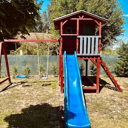 Pusztanjo Vendeghaz 3* Komadi